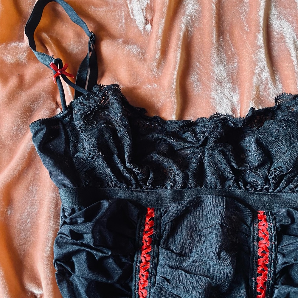 NWOT Fredericks of Hollywood garter teddy Size SMALL